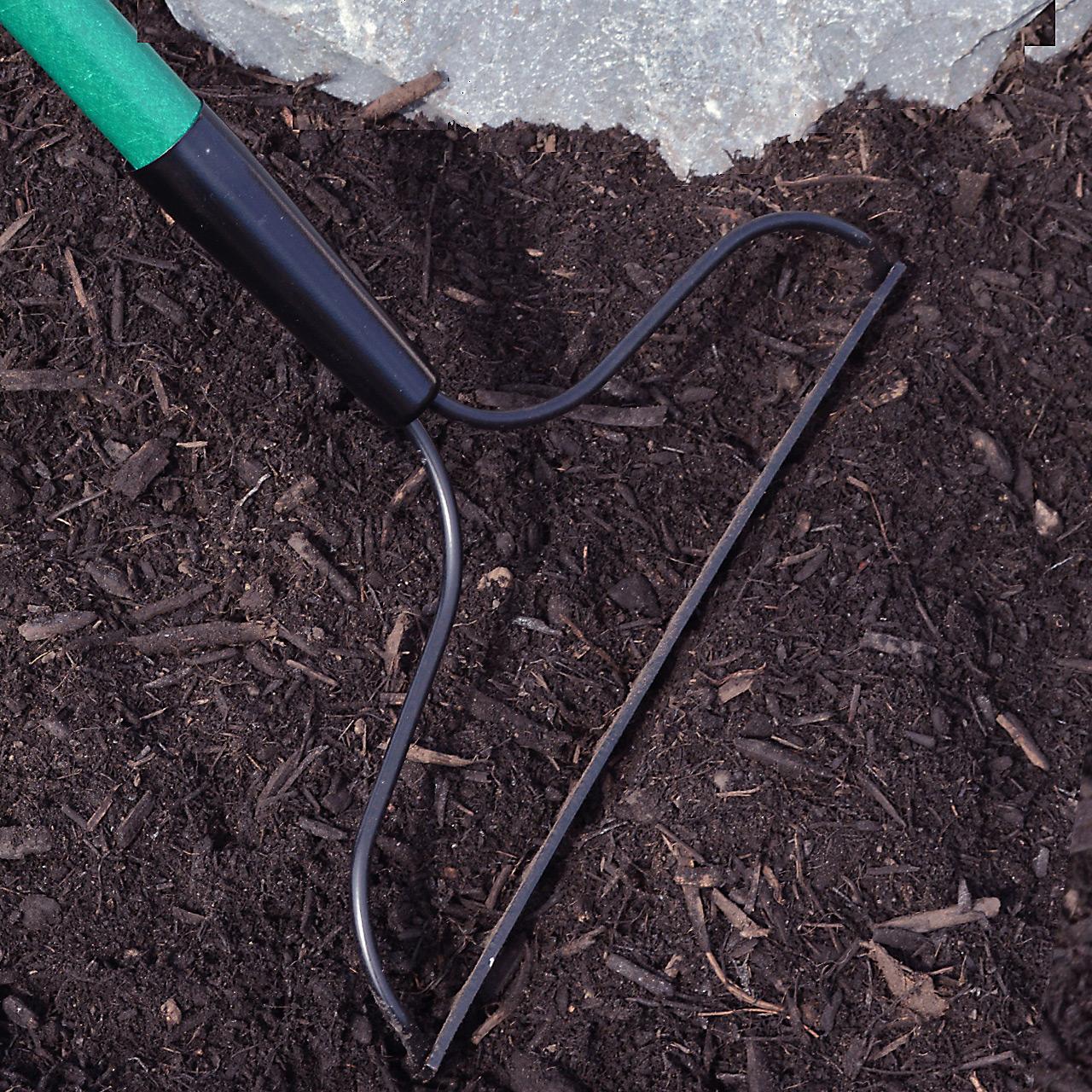 Classic Hardwood Mulch - Hardwood Blend - Kurtz Bros