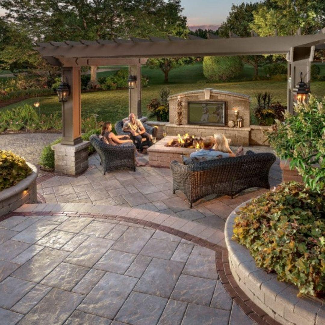 Beacon Hill in Sierra - Unilock | Kurtz Bros Beacon Hill in Sierra - Unilock | Kurtz Bros
